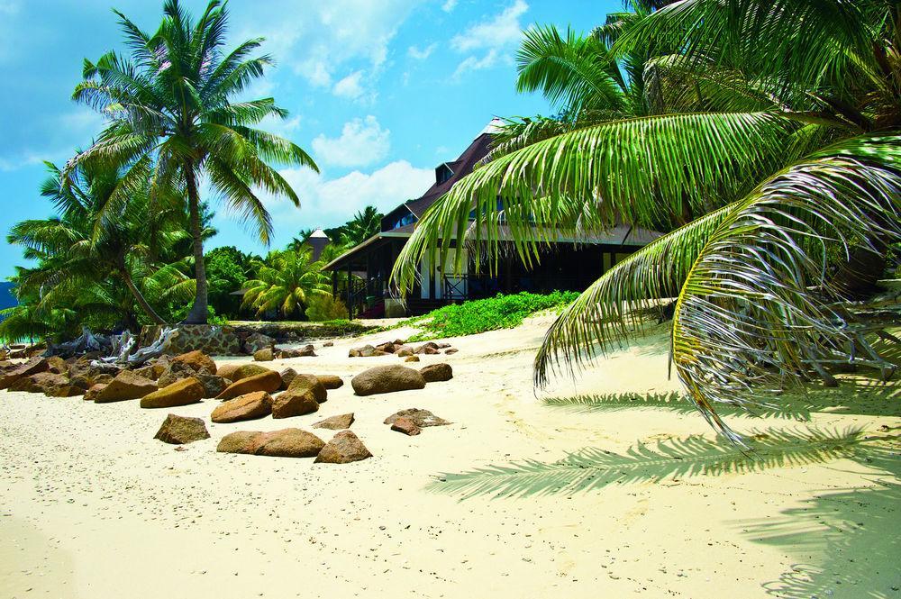 New Emerald Cove Hotel Baie Sainte Anne Exterior foto