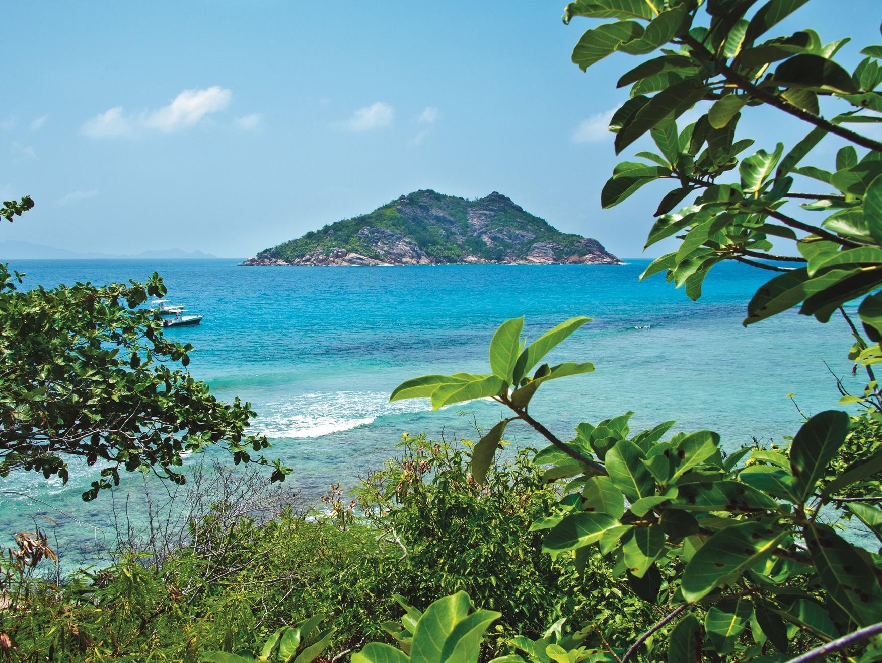 New Emerald Cove Hotel Baie Sainte Anne Exterior foto